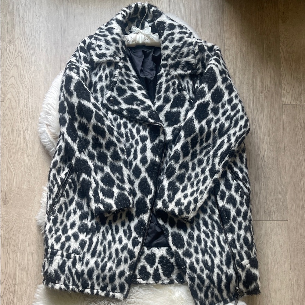 Banana Republic Black & White Leopard Faux Fur Teddy Jacket